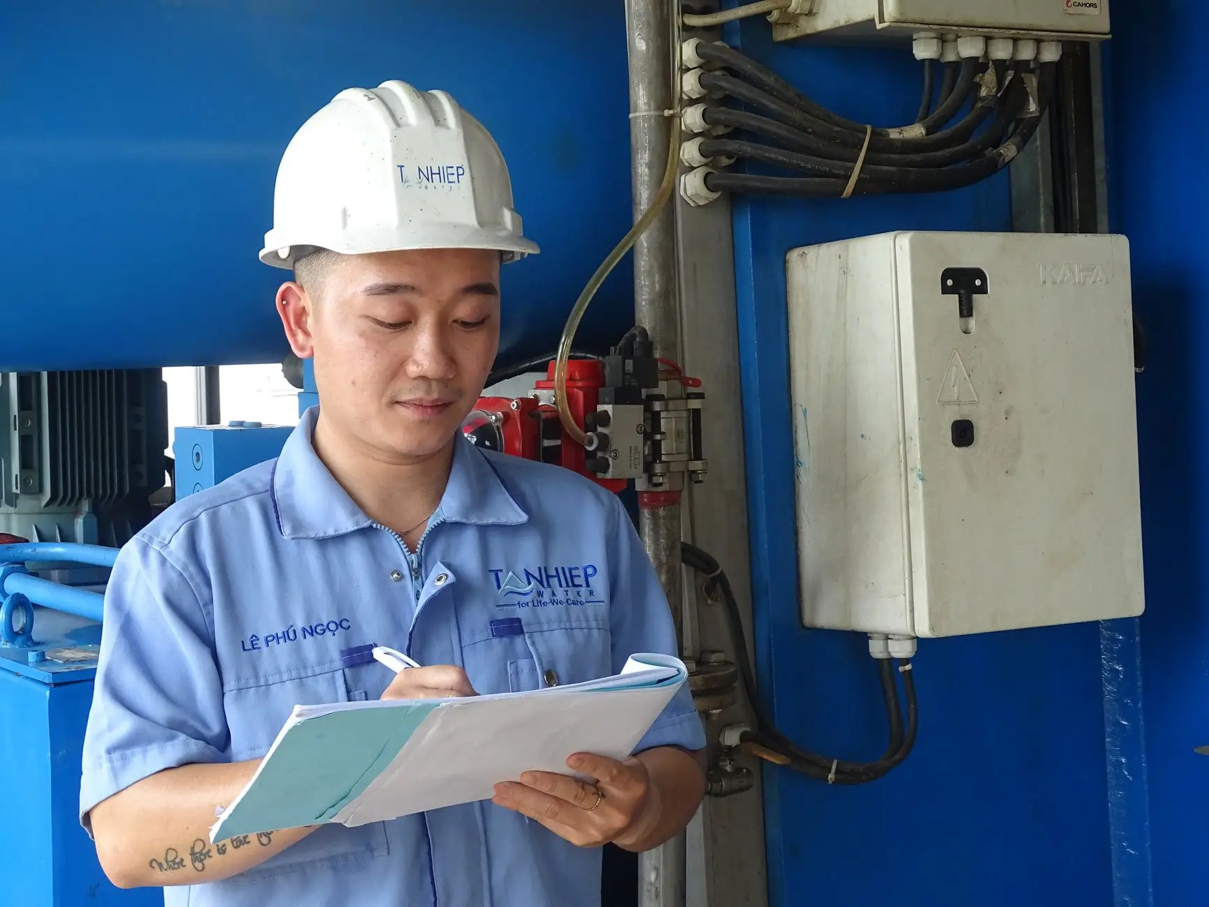 盘龙区夏荣技术服务部工控机型号参数对比与选型分析