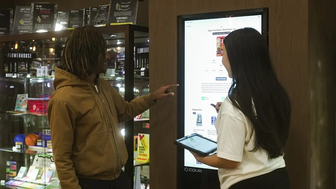 昆明自动化产线升级:工控机选型要点与嵌入式电脑配置方案正文配图 1